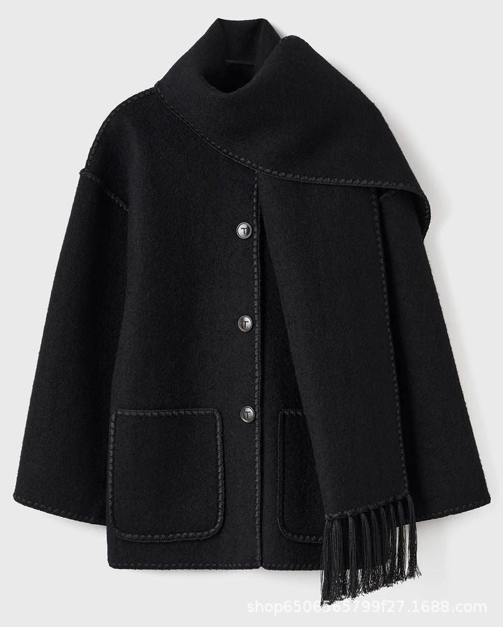 Elegant Warmth: Grace's loose, single-breasted coat with scarf, perfect streetwear.