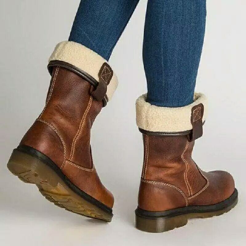 Warm flat mid boots