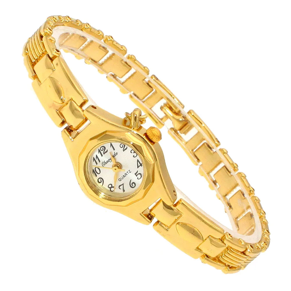 Cute Women Bracelet Watch Mujer Golden Small Dial Quartz Watch Hot Popular Wristwatch Hour Female Ladies Elegant Watches Mini