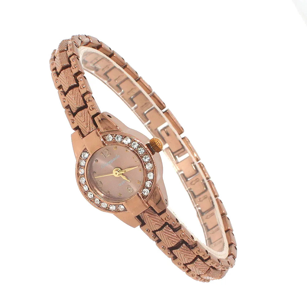 Cute Women Bracelet Watch Mujer Golden Small Dial Quartz Watch Hot Popular Wristwatch Hour Female Ladies Elegant Watches Mini