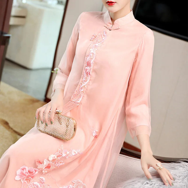 "Qipao Hanfu" Modified Dress: Heavy Embroidery, Seven-Sleeve, Chinese Elegance.