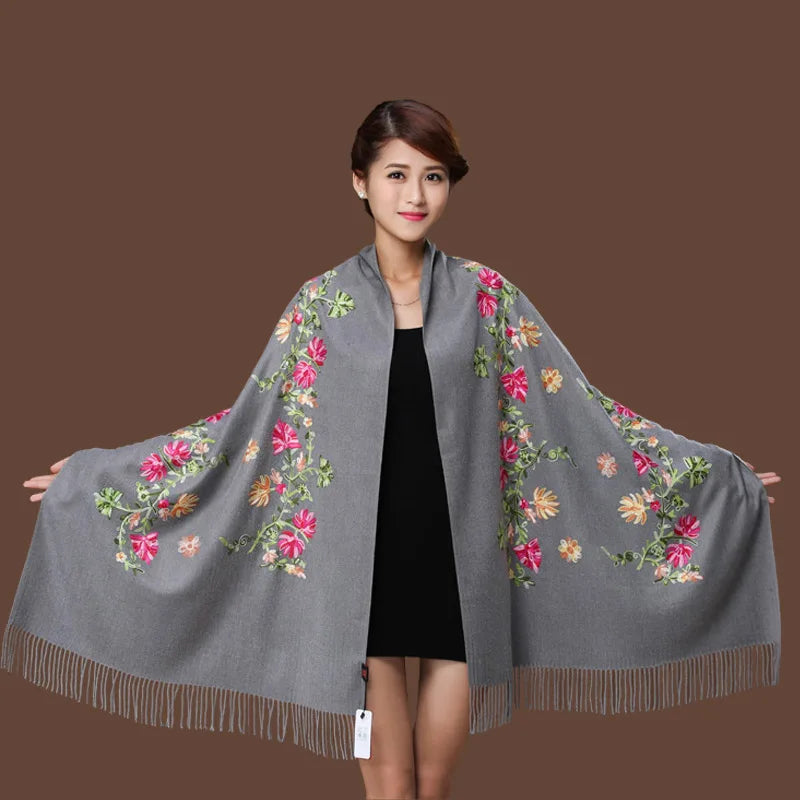 New Black Embroider Flower Pashmina Cashmere Scarf For Women Winter Warm Fine Tassels Scarf Shawl Fashion Shawl Scarves