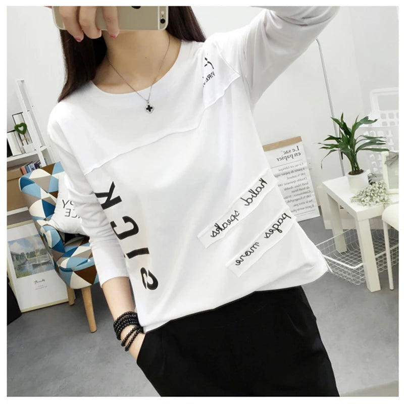 Kawaii Letter Tee: 2024 Spring-Autumn Long Sleeve T-shirt, Fashionably Printed for Casual Chic. Perfect for students.