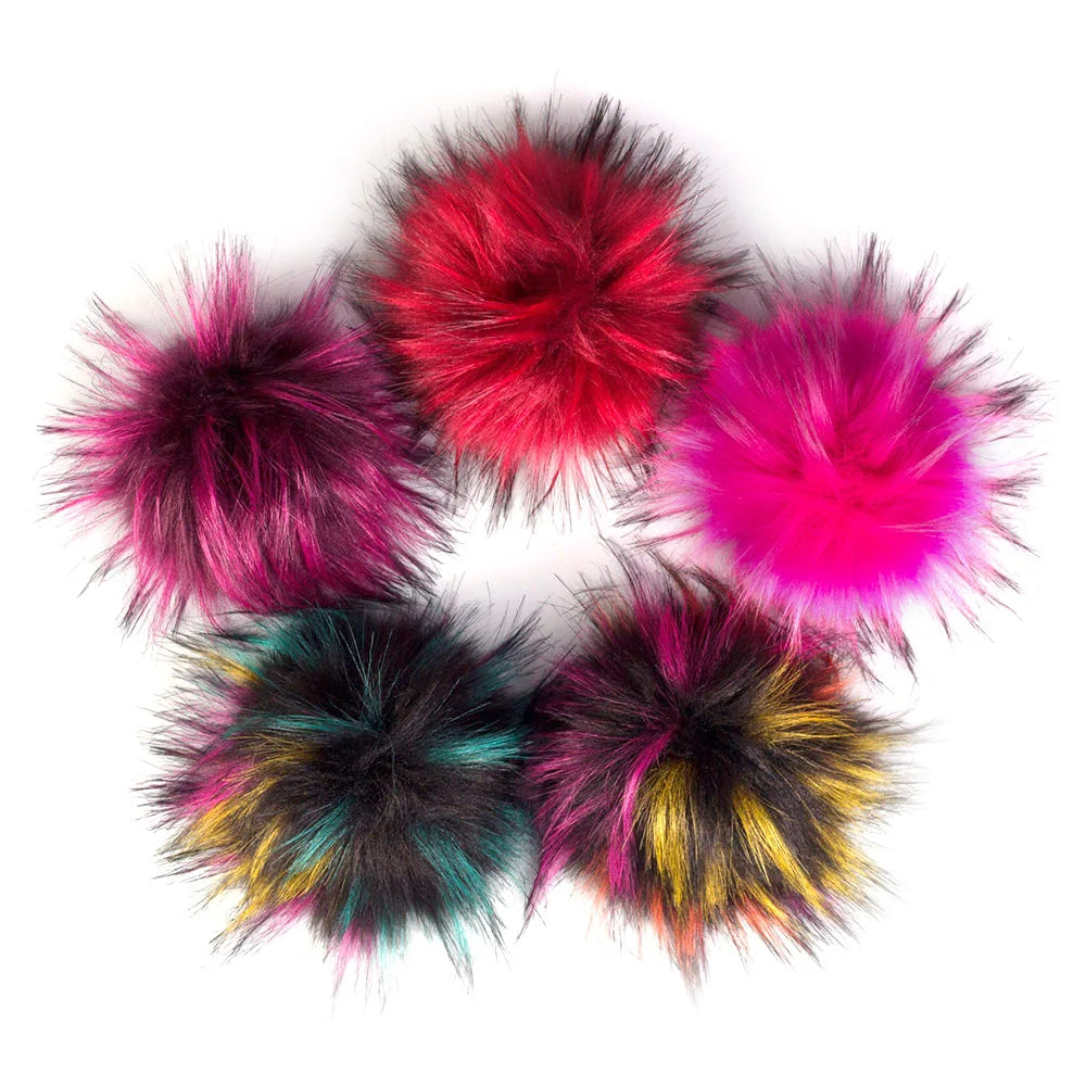 Geebro 15 CM Handmade DIY Hairball Hat Beanie Balls Faux Fur Pom Pom Wool Ball With Buckle Bags Accessories Female Winter Caps