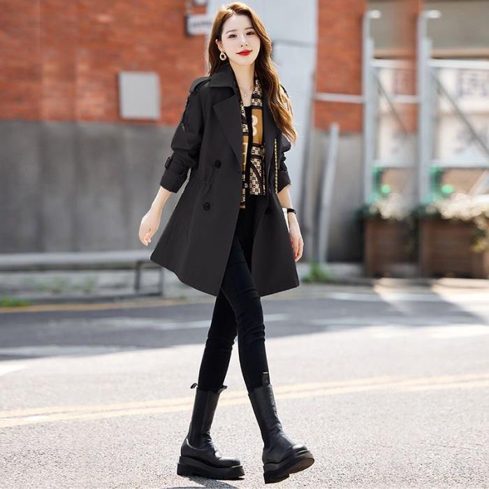 Flattering Elegance: Casual and fashionable women's windbreaker coat for autumn and winter.