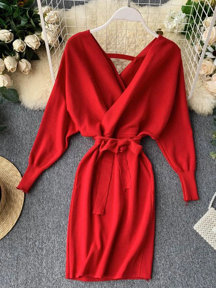 YuooMuoo Herbst Winter Frauen Gestrickte Pullover Kleid 2022 Neue Koreanische Lange Batwing Sleeve V-ausschnitt Elegante Kleid Damen Verband Kleid