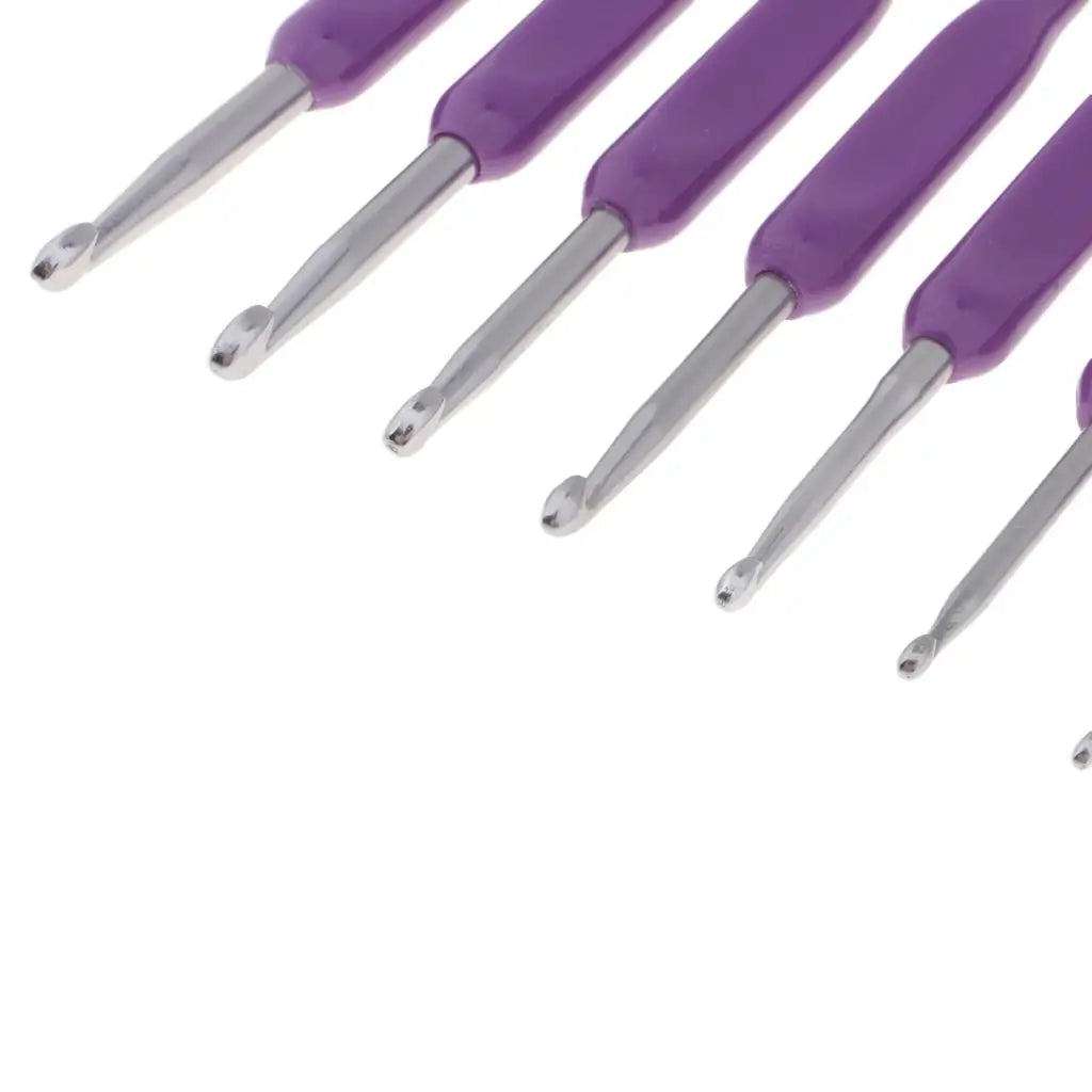 8Pcs/set Aluminum Crochet Hooks with Purple Soft Grip Handle Assorted Sizes 2.5-6.0mm