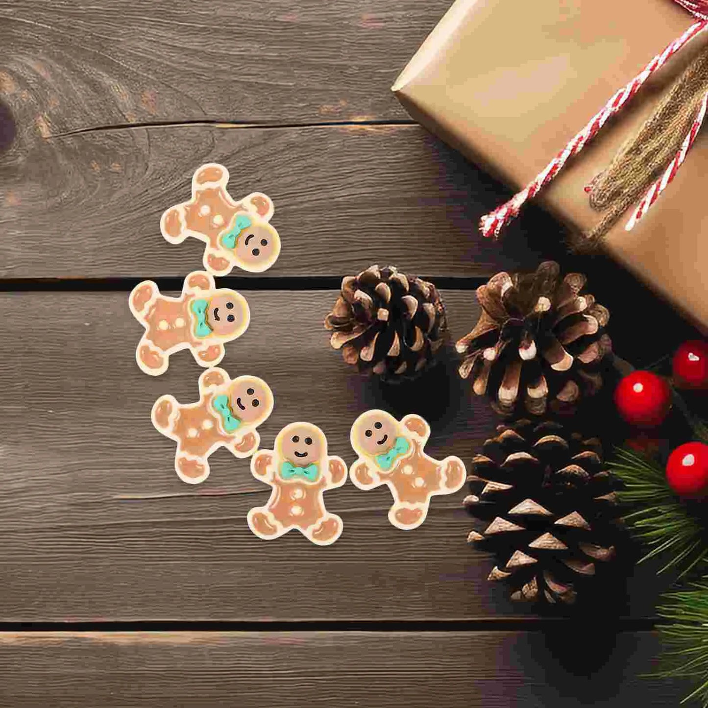 40 Pcs Christmas Accessories Tree Decor Xmas Gingerbread Man DIY Layout Phone Case Simulation Accessory Bulk Candy