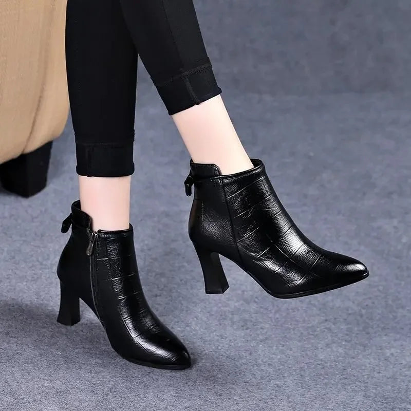 Frauen Stiefel Women Classic High Quality Black Pu Leather High Heel Boots Ladies White Autumn Winter Long Boots Botas G6014