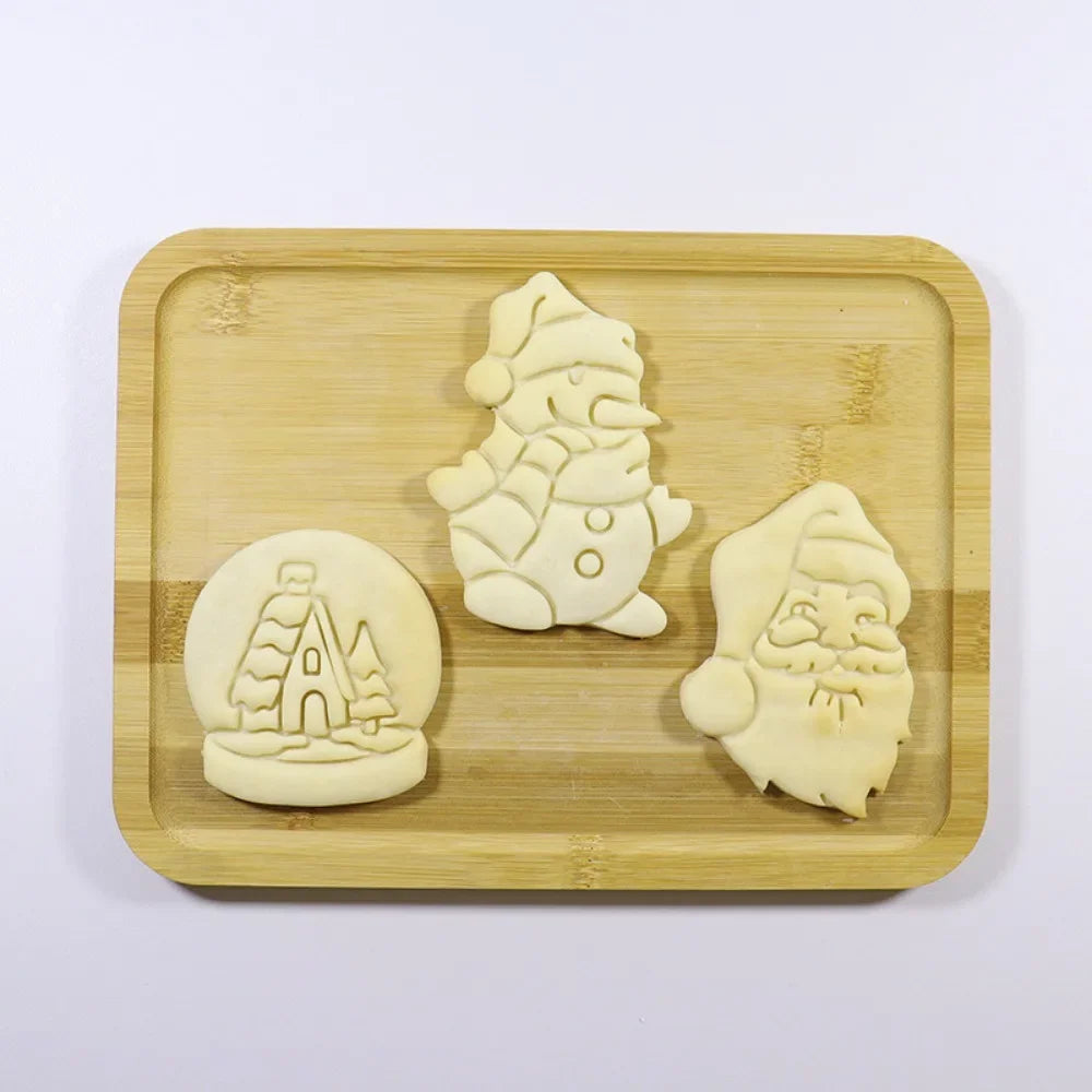 Christmas 3D Cutters Mold Biscuit Embossing Mould Sugarcraft Dessert Baking Plastic Mold Cake Kitchen Accessories Tools