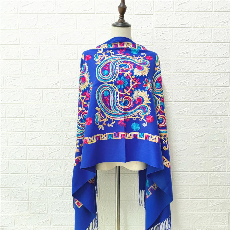 2023 Winter Women Embroidery Cashmere Scarf Paisley Pashmina Shawl Ladies Warm Blanket Scarves National Fringed Foulard Wraps