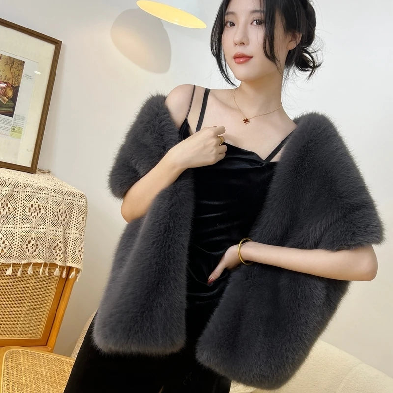 Faux Fur Wedding Shawl Woman Party Bride Cape Cloak Autumn Winter Banquet Stage Dress Scarf Bridal Wrap Bolero Accessory Stock