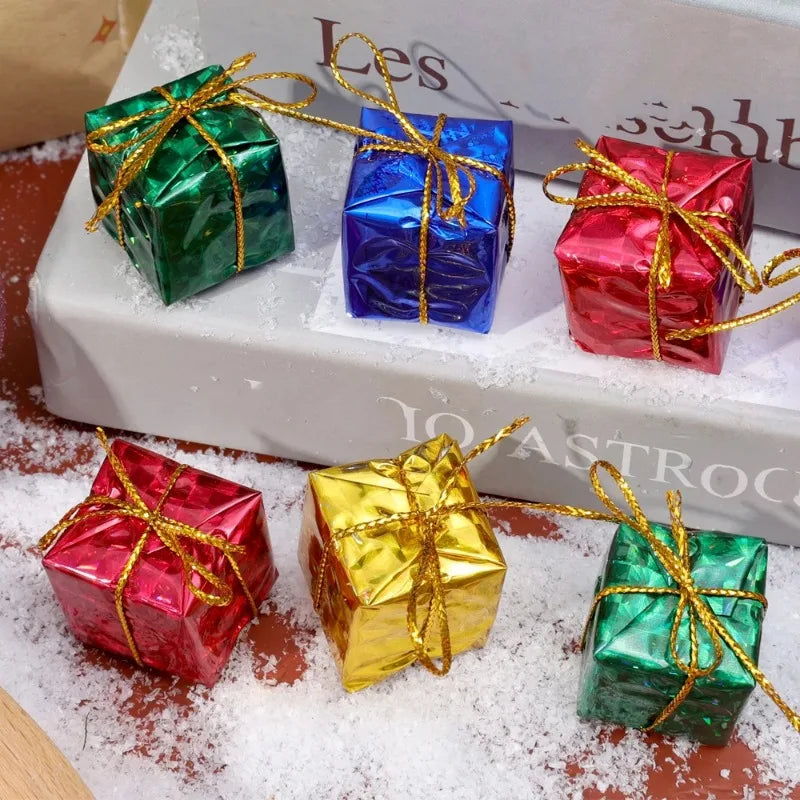 Mini Xmas Foam Gifts Boxes Christmas Small Present Ornaments Xmas Tree Hanging Pendants for New Year Party Decorations Supplies