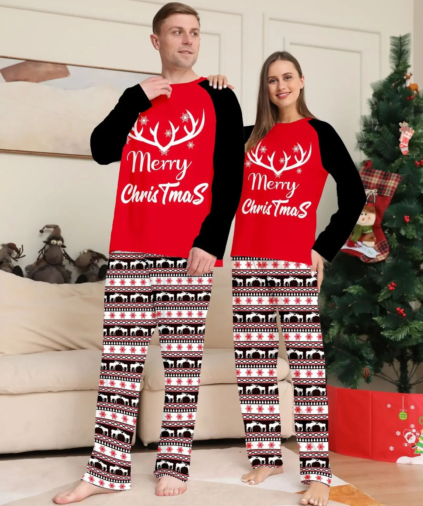 2024 New Merry Christmas Pajamas Set All Over Print 2 Pcs Suit Loungewear Mom Dad Kids Matching Clothes Baby Romper Family Look