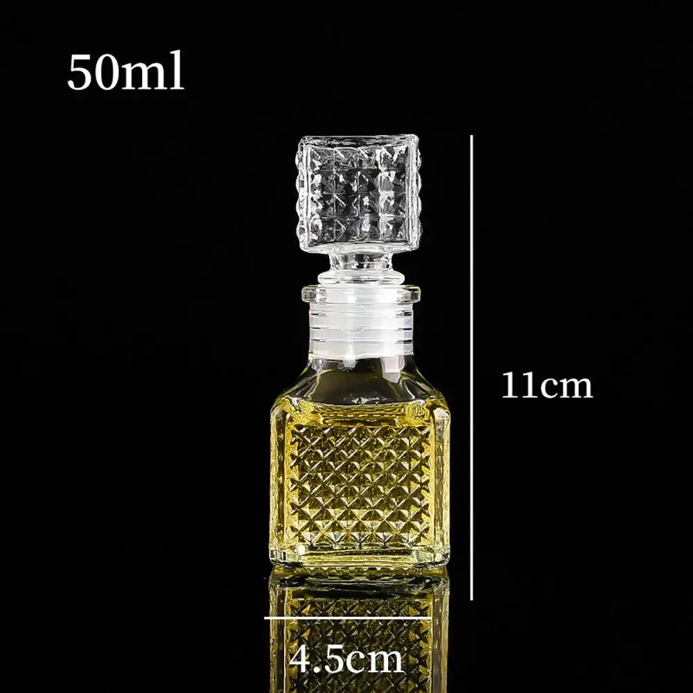 Mini Spirit Alcohol Liquor Bottle 50ml Transparent Glass Whiskey Decanter Handmade Diy Gift Bottles Perfume Glass Container