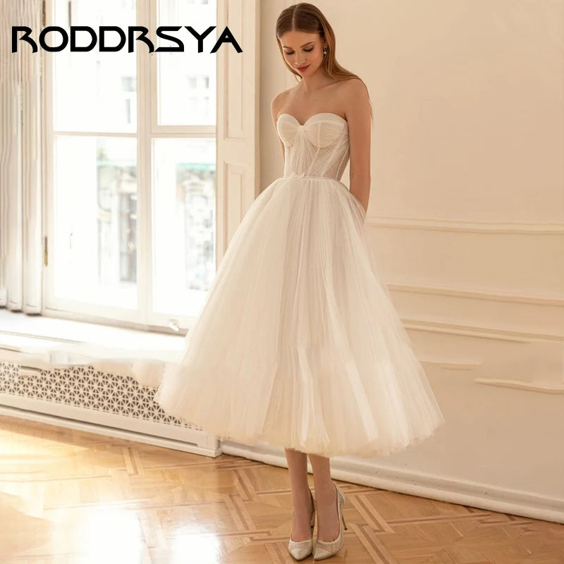 RODDRSYA Romantic Strapless Sleeveless A-line Wedding Dress Sexy Backless Short Robe De Soirée Elegant Tulle Bow Bridal Gown