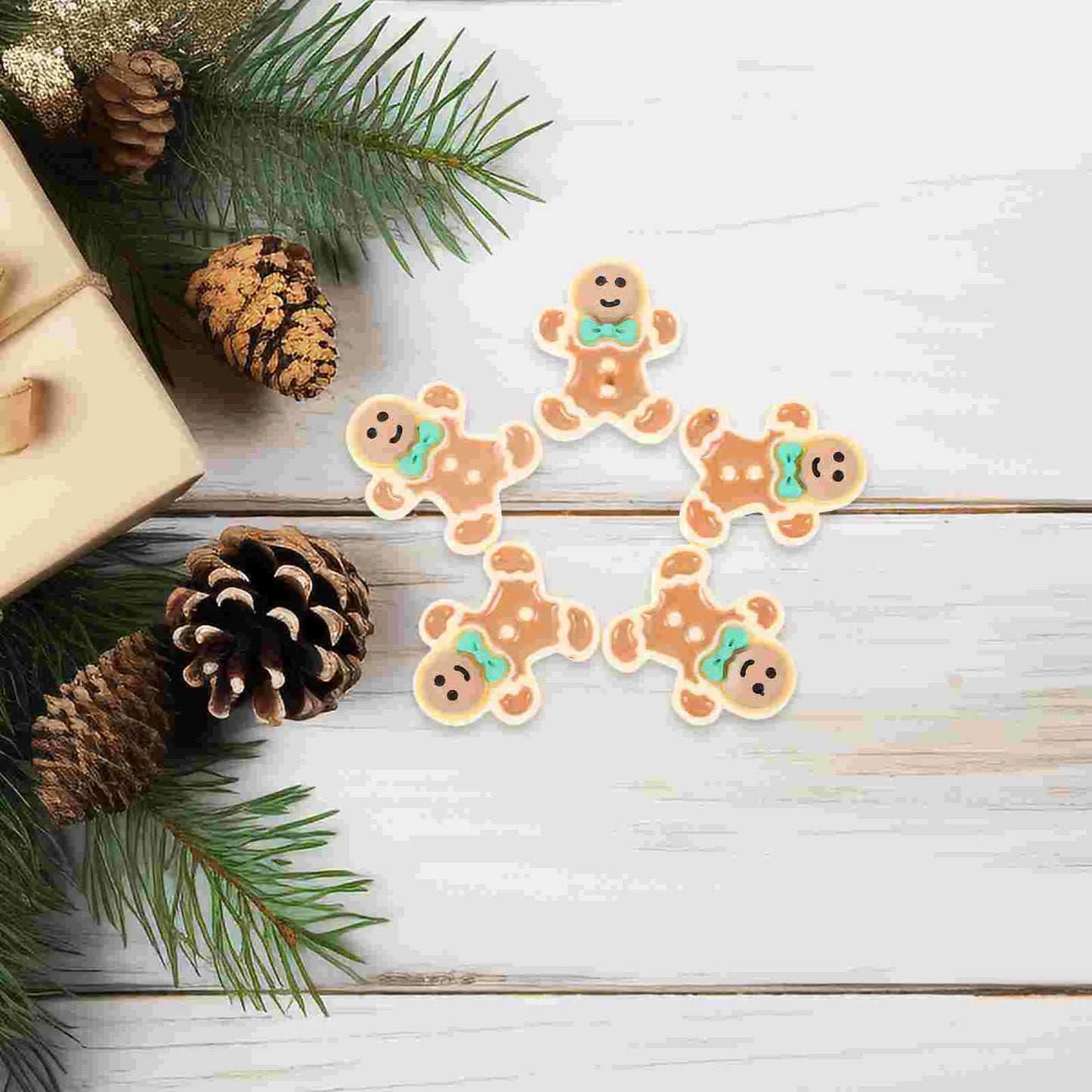 40 Pcs Christmas Accessories Tree Decor Xmas Gingerbread Man DIY Layout Phone Case Simulation Accessory Bulk Candy