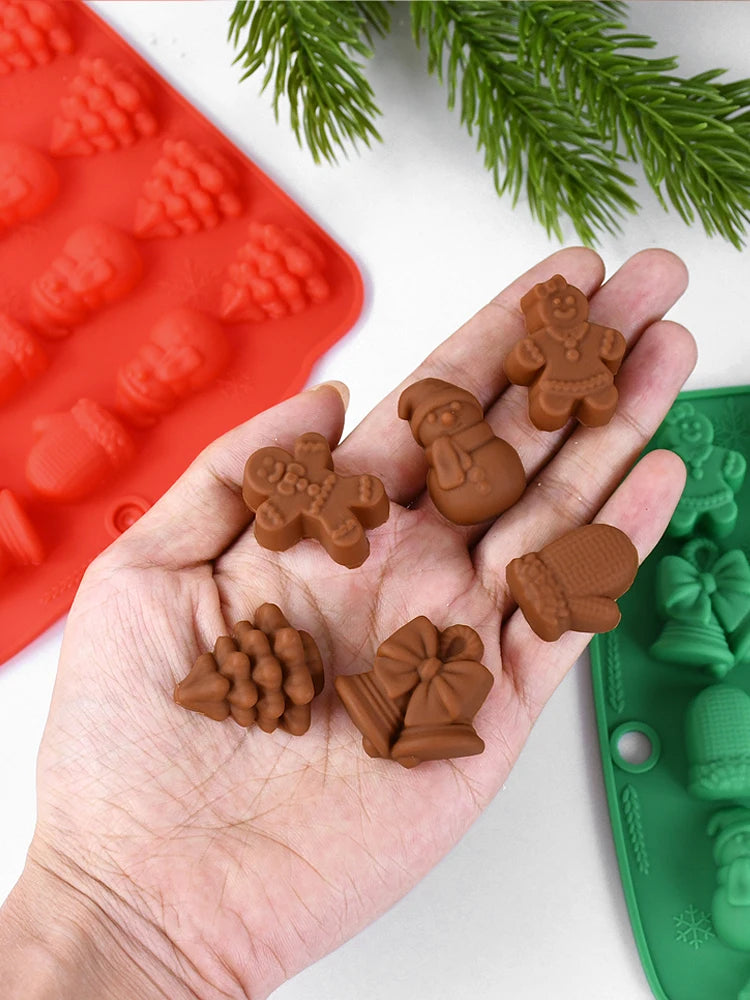 Christmas Chocolate Molds Silicone Red Green Brown Christmas Mold Gingerbread Man Xmas Tree Bell Snowman Gloves Kitchen Supplies