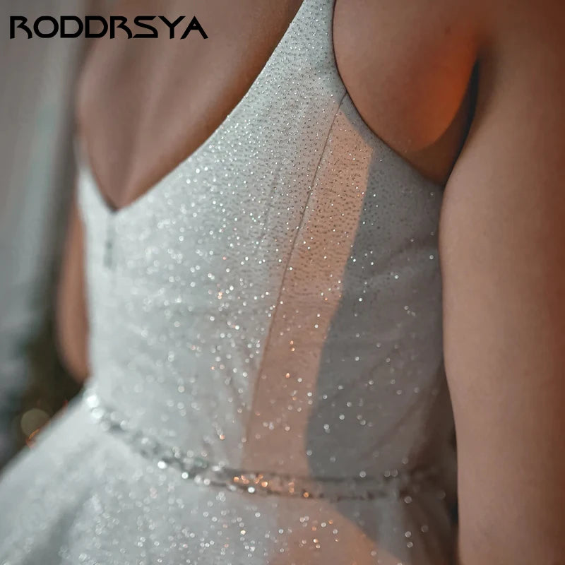 RODDRSYA Sparkling Tulle Spaghetti Straps Wedding Dresses Sexy Backless A-line Bridal Party Simple Sleeveless Vestido Noiva