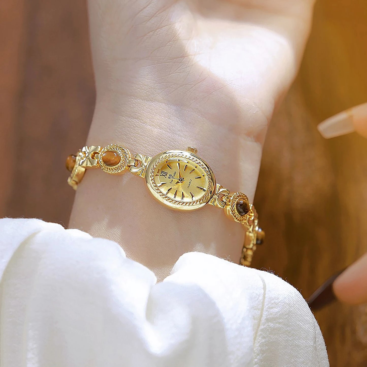 Luxury Elegant Watches For Women Gold Bracelet Amber Jewelry Quartz Oval Wristwatch 2025 New Fashion Retro Original Ladies Watch