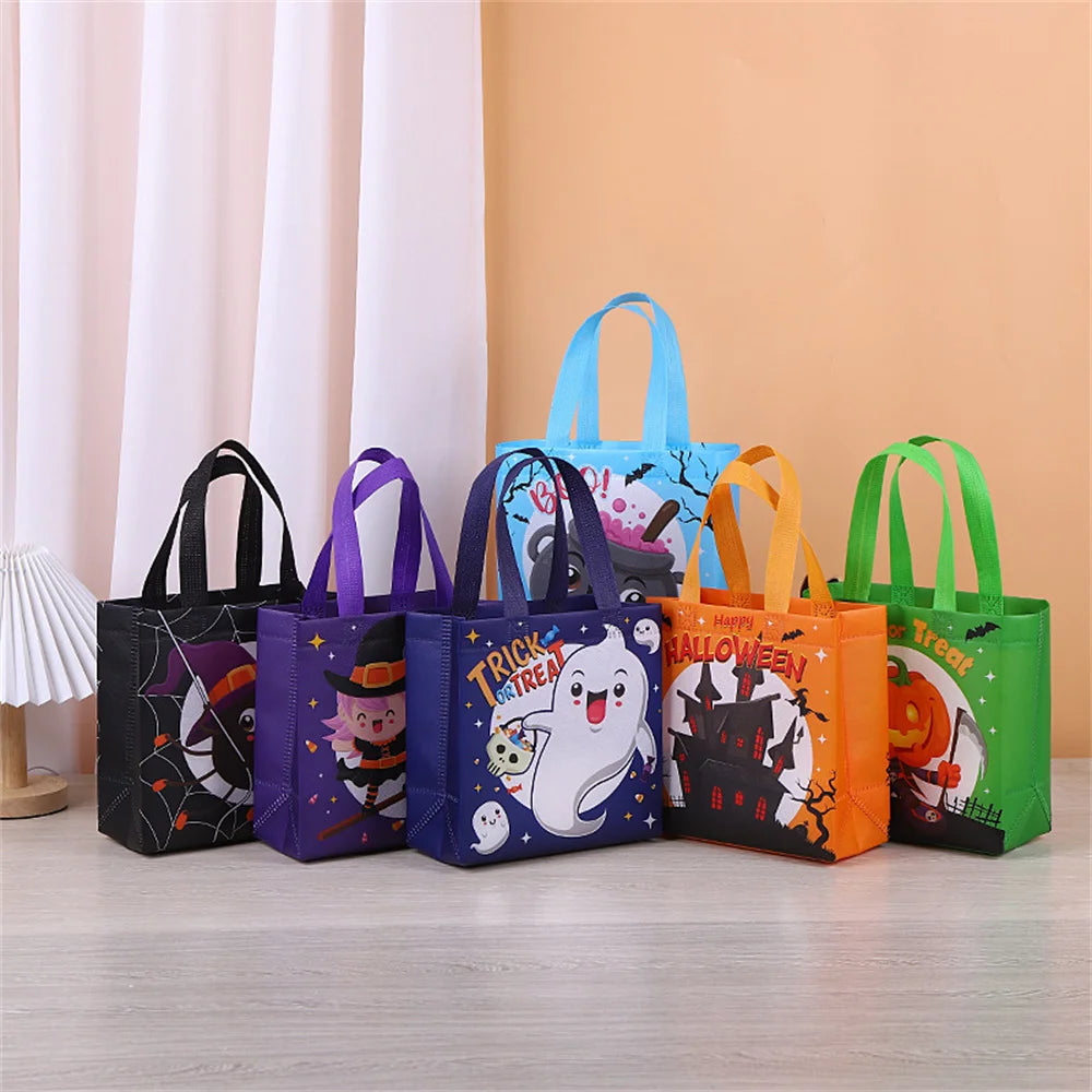 1pcs Halloween Gift Bag Non-Woven Fabrics Candy Tote Bag For Gifts Wrapping Trick Or Treating And Party Holiday Favors Supplies