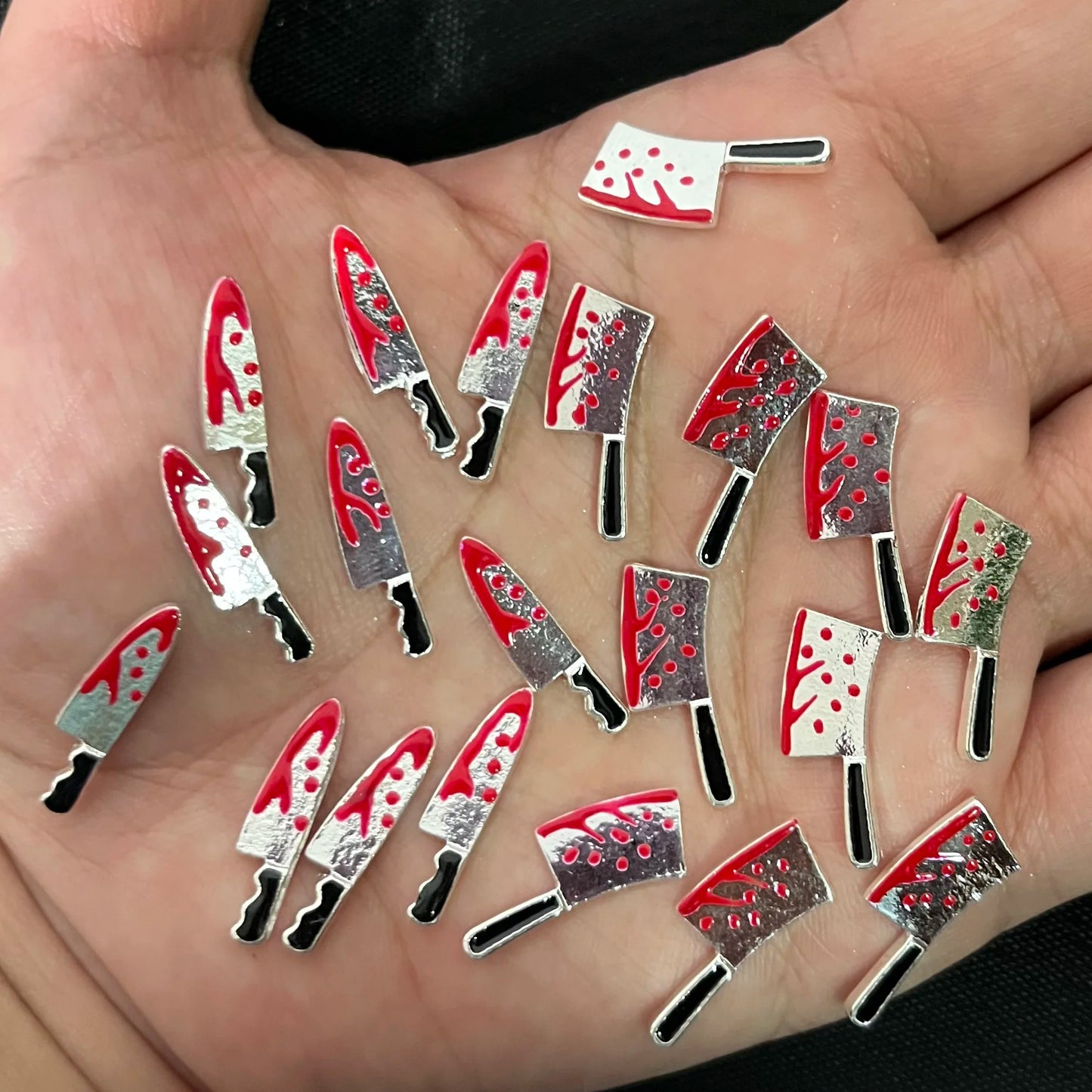 10Pcs Halloween Fake Weapon with Blood Nail Charms Bloody Horror Metal Nail Art Decorations Manicure Accessories Punk Jewelry *&