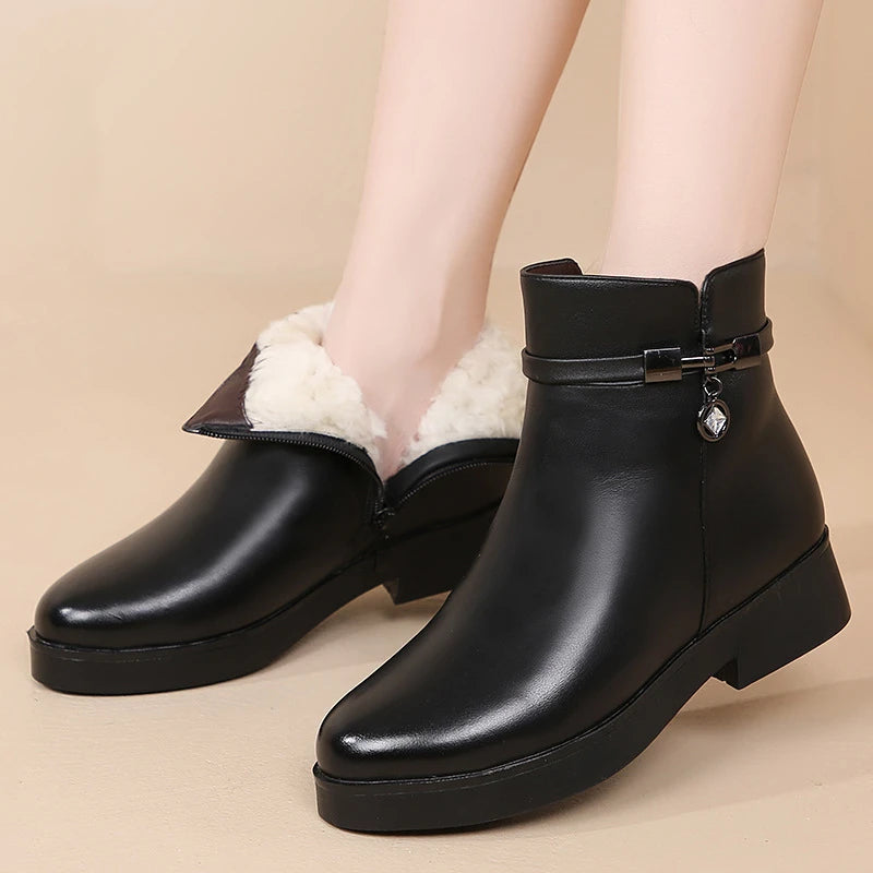 WOIZGIC Women Mother Female Ladies Genuine Leather Ankle Shoes Boots Platform Wool Plush Warm Fur Winter Zipper Plus Size 42 43