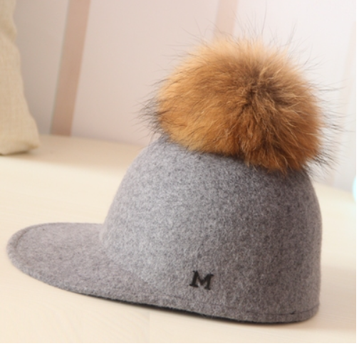 Big Fox Fur Ball Hat Female Winter Rider Hat Woolen Equestrian Cap Duck Tongue Baseball