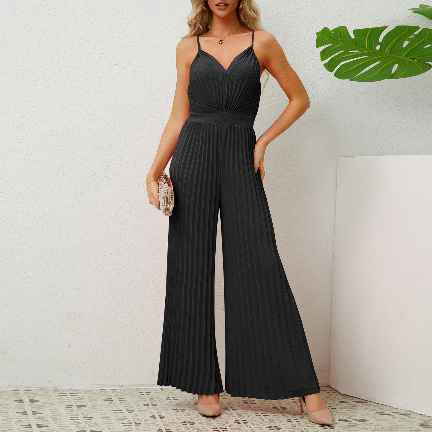 V-Ausschnitt Hosenträger Plissee Jumpsuit Volltonfarbe Lockere Gerade Hose Damenbekleidung