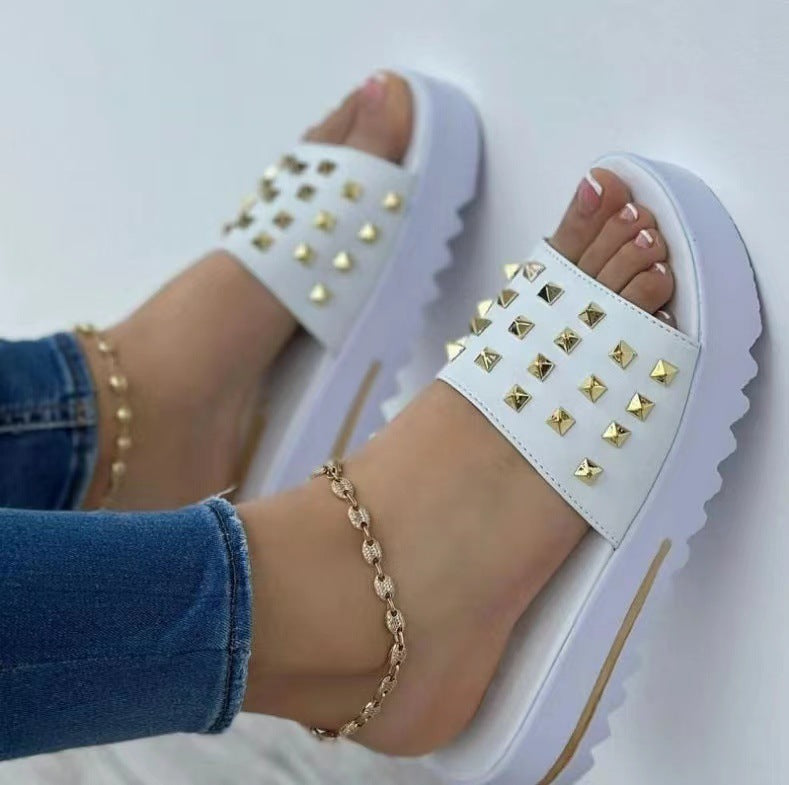 Women's Summer Wedge Rivet Flip Flops