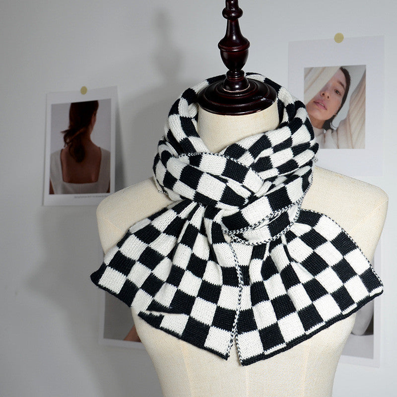 Women's Fashionable Elegant Wool Knitted Thermal Plaid Scarf