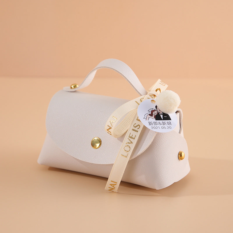 LuxeAura: The Creative Wedding European Style Candy Bag Handbag, an exquisite accessory designed to add a touch of elegance to your special day.