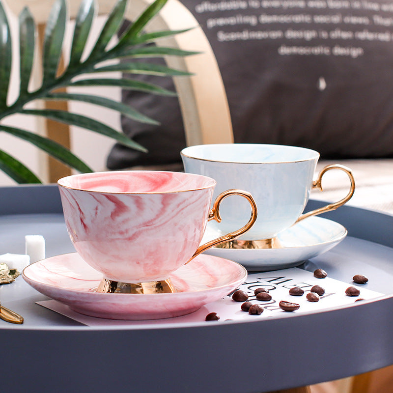 Fashionable And Luxurious Coffee Cups And Saucers