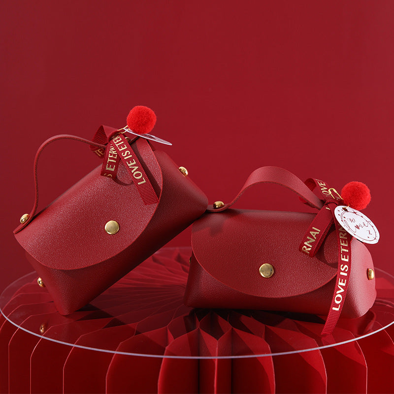 LuxeAura: The Creative Wedding European Style Candy Bag Handbag, an exquisite accessory designed to add a touch of elegance to your special day.